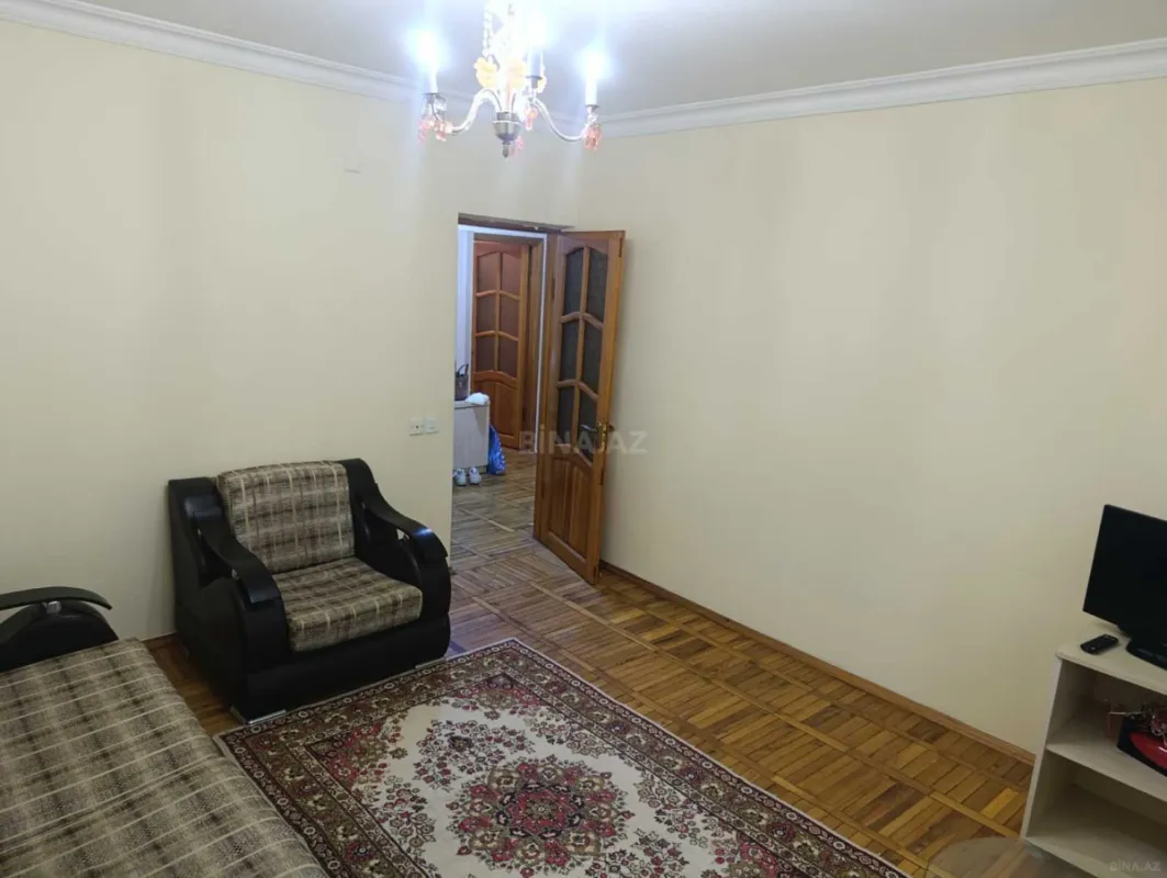 Kirayə verilir 2 otaqlı mənzil 50 m²