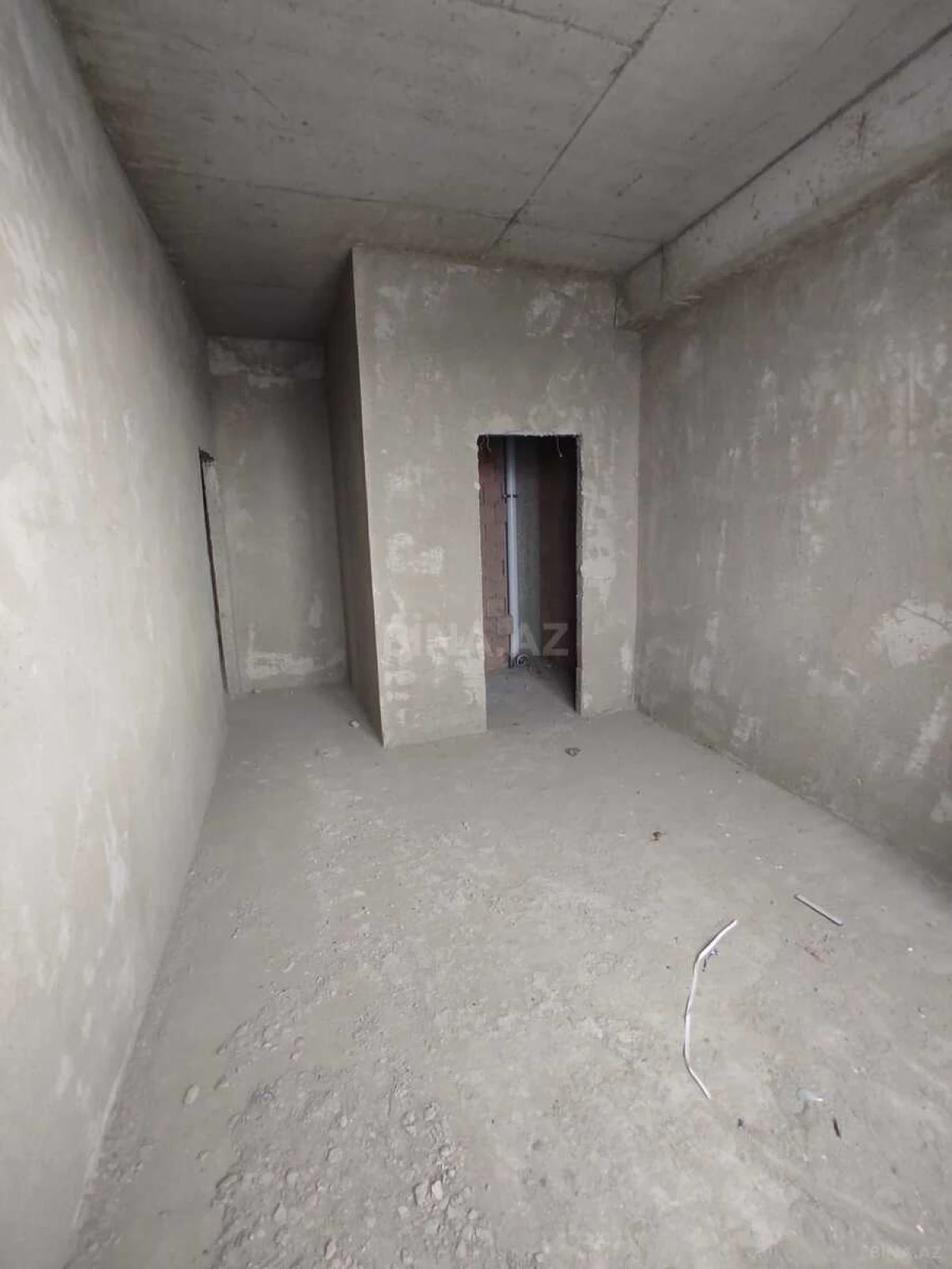 Satılır 2 otaqlı mənzil 100 m²