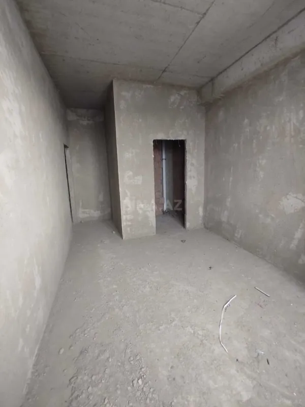 Satılır 2 otaqlı mənzil 100 m²