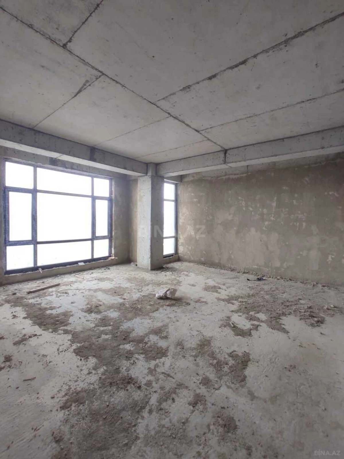 Satılır 2 otaqlı mənzil 100 m²