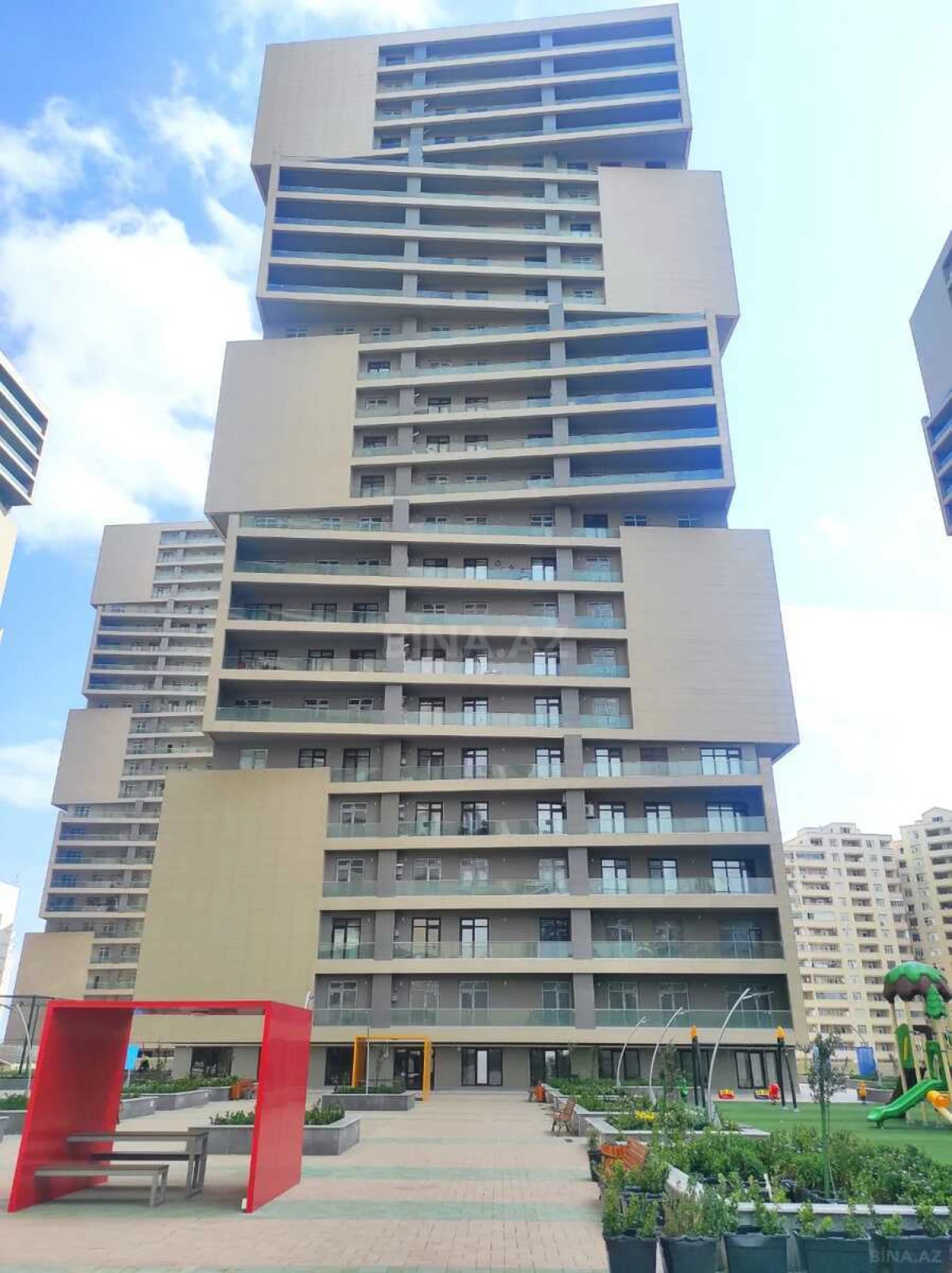 Satılır 2 otaqlı mənzil 100 m²