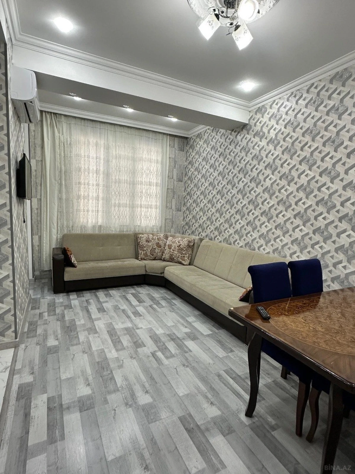 Kirayə verilir 2 otaqlı mənzil 55 m²