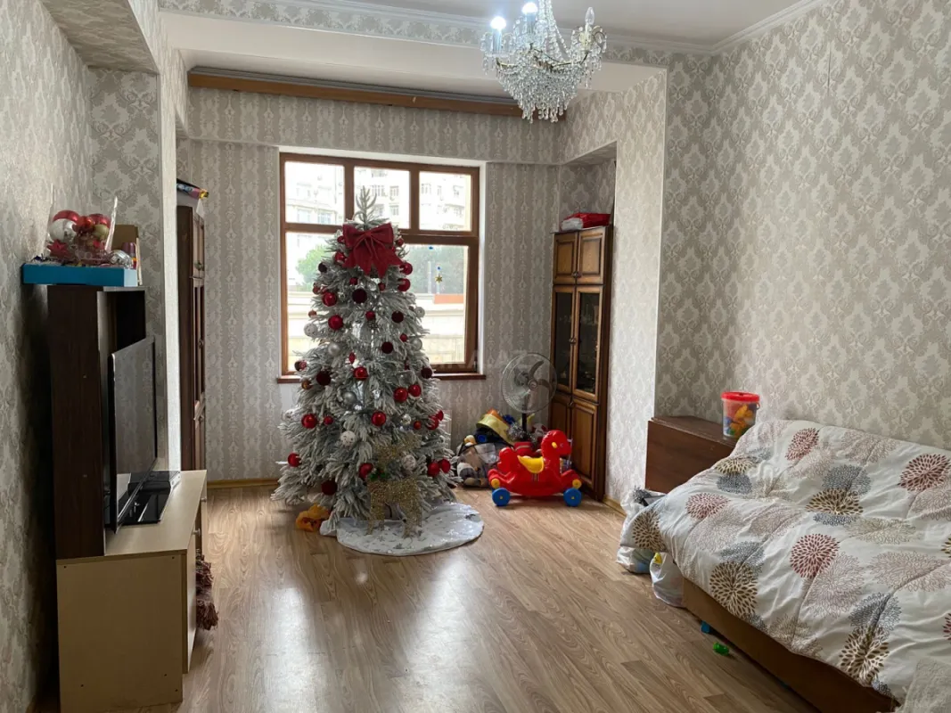Satılır 3 otaqlı mənzil 100 m²