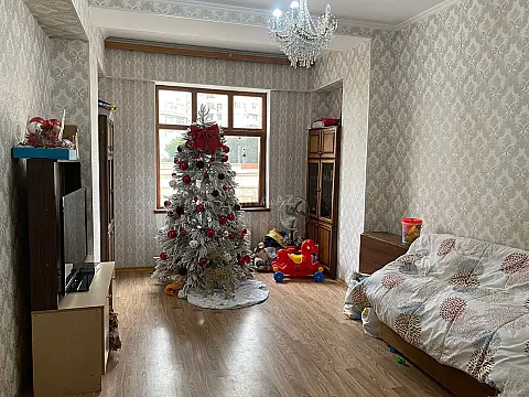 Satılır 3 otaqlı mənzil 100 m²