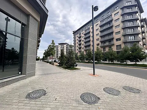 Satılır obyekt 250 m²