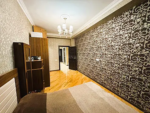 Kirayə verilir 3 otaqlı mənzil 108 m²