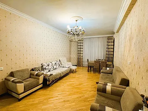 Kirayə verilir 3 otaqlı mənzil 108 m²