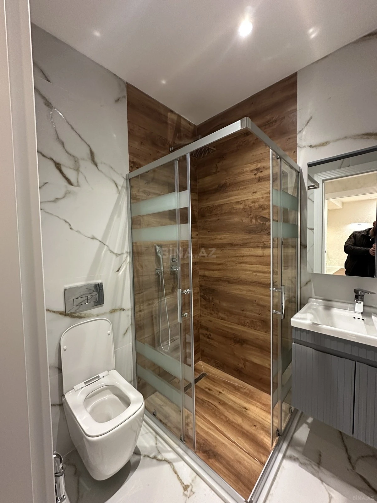 Satılır 3 otaqlı mənzil 96.7 m²