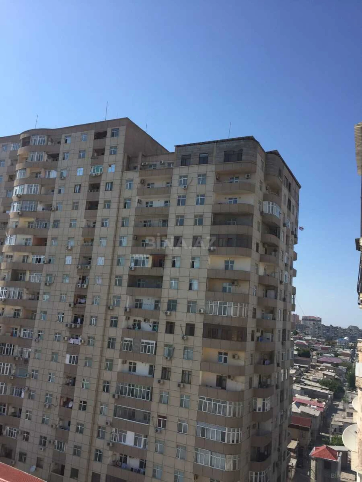 Kirayə verilir 2 otaqlı mənzil 85 m²