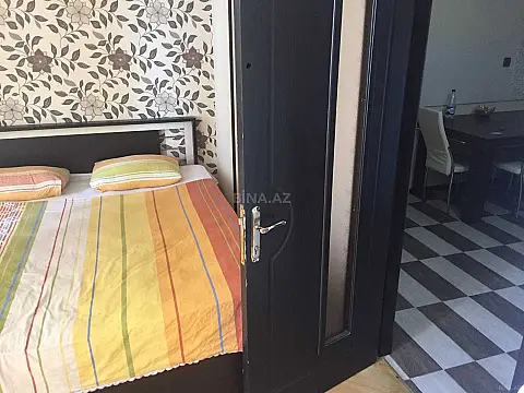 Kirayə verilir 2 otaqlı mənzil 85 m²