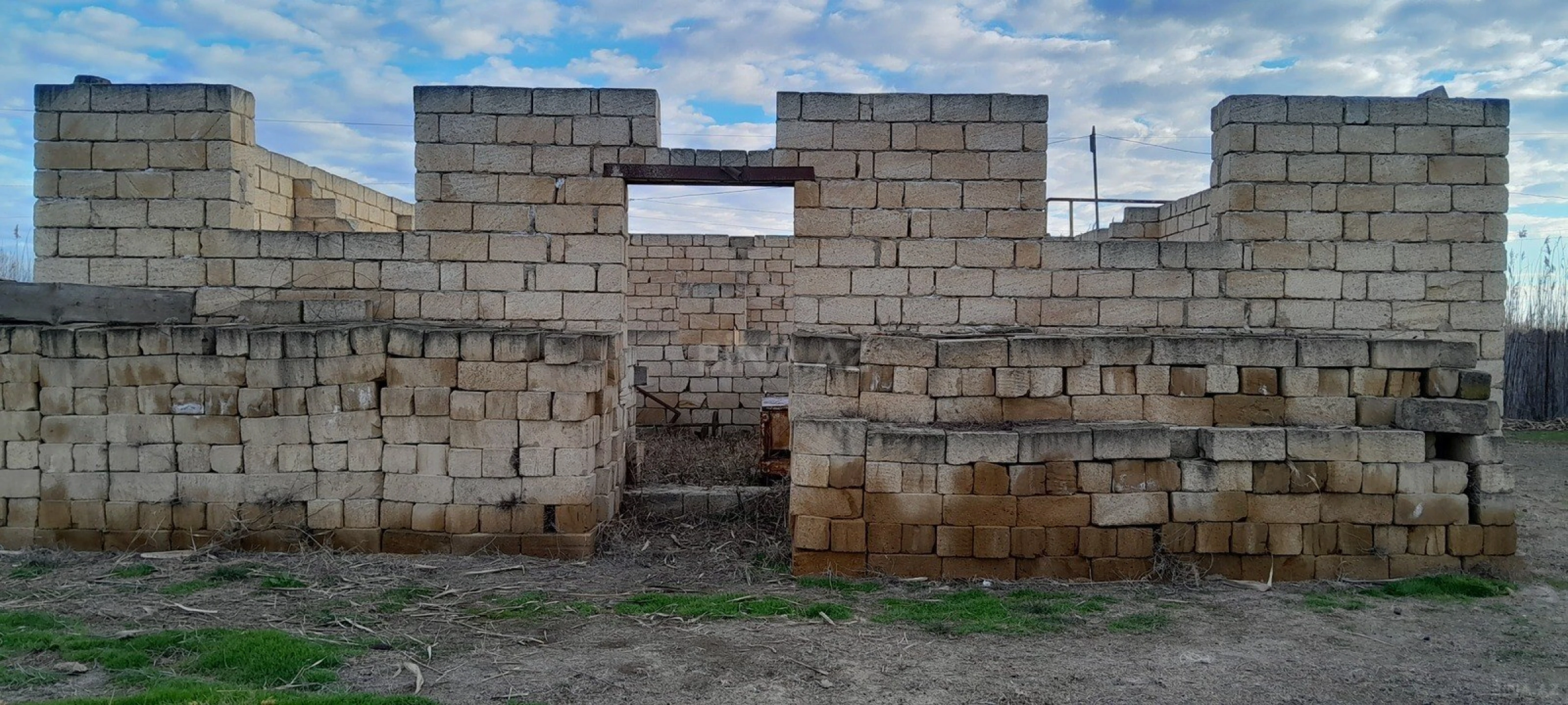 Satılır torpaq sahəsi 70 m²