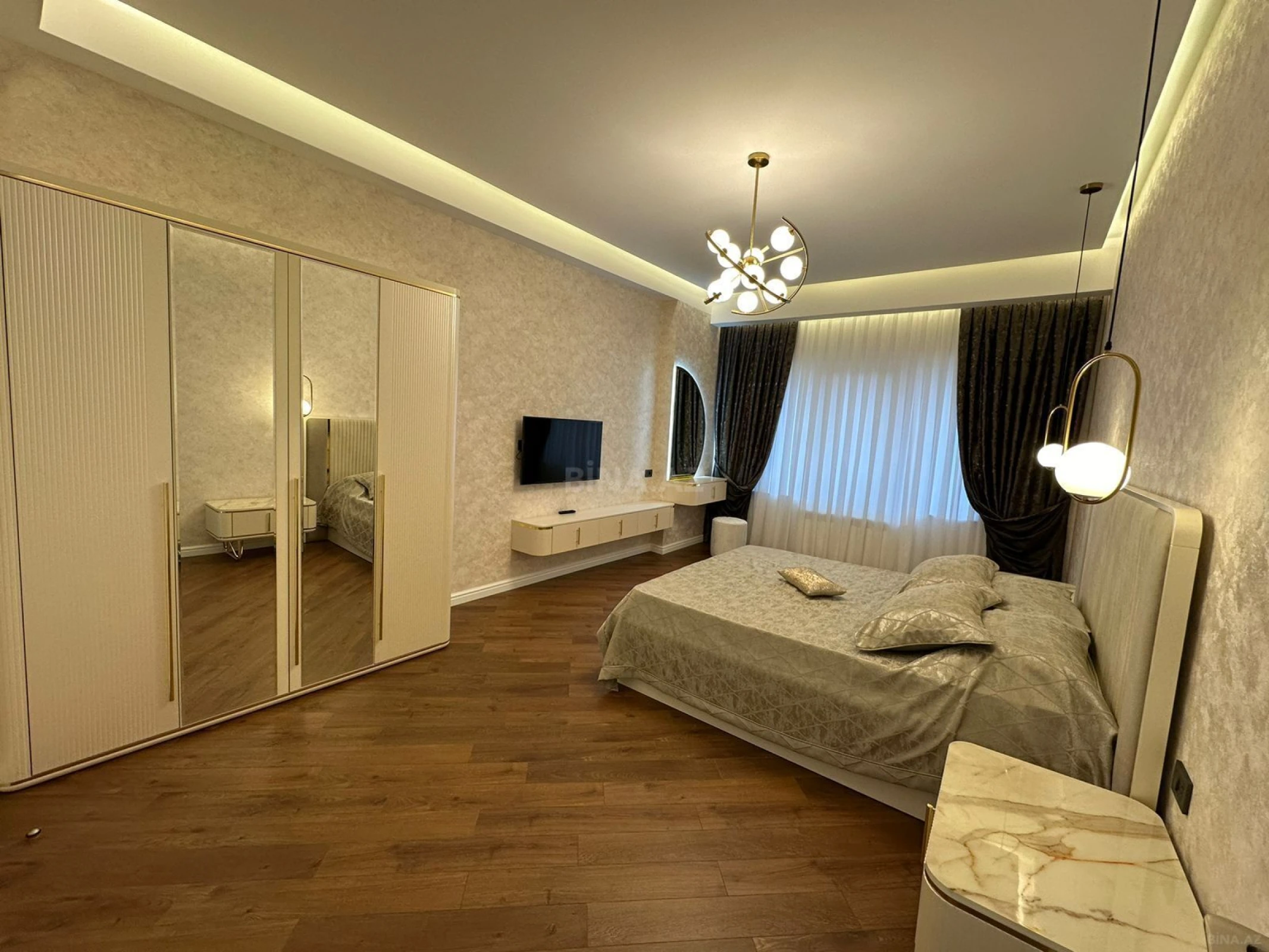 Kirayə verilir 3 otaqlı mənzil 145 m²
