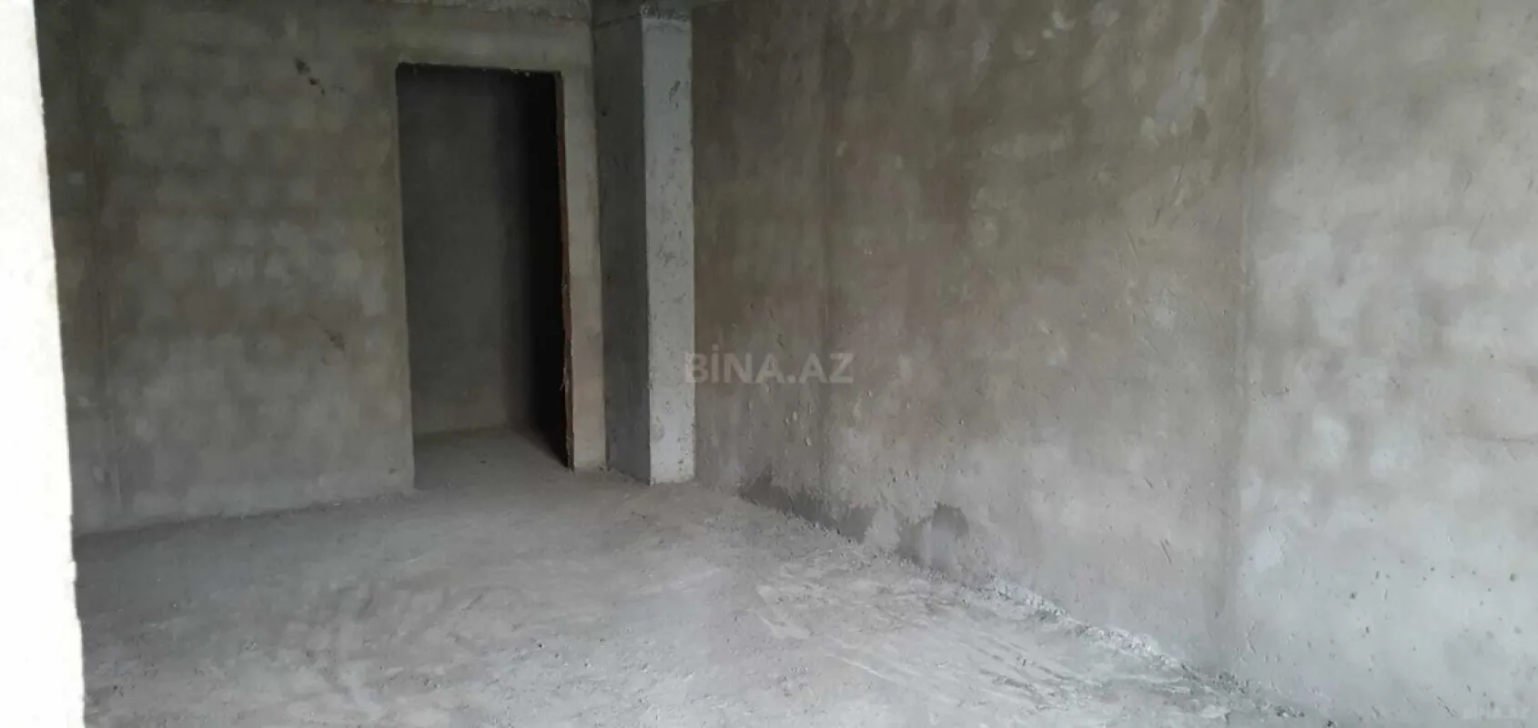 Satılır 4 otaqlı mənzil 155 m²