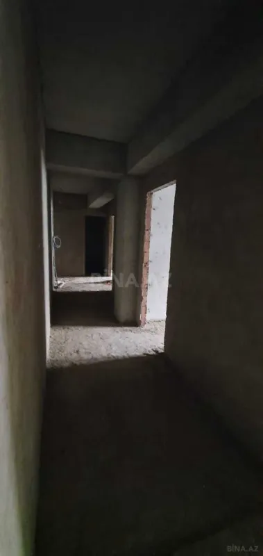 Satılır 4 otaqlı mənzil 155 m²