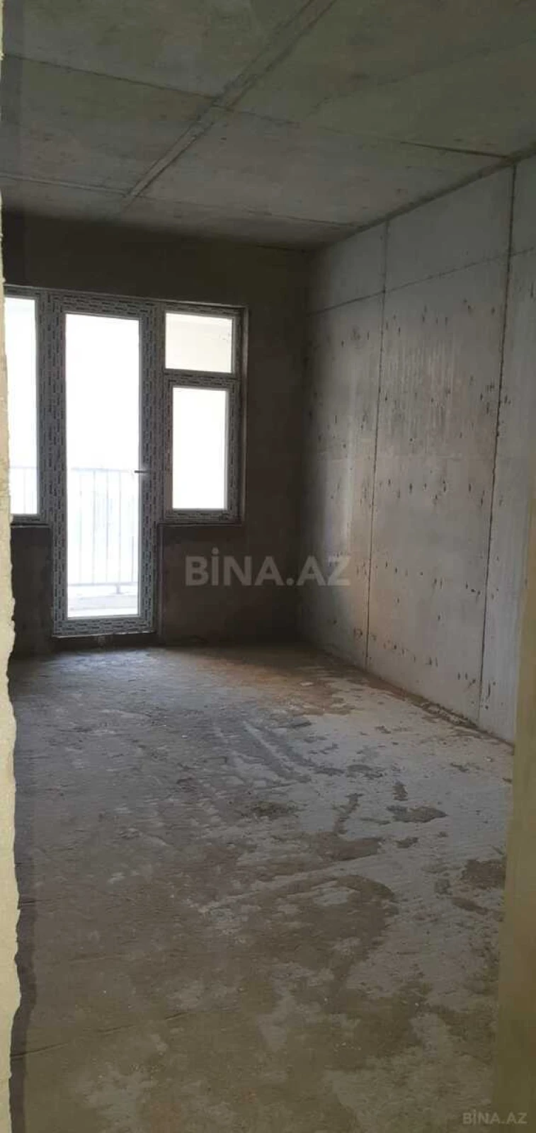 Satılır 4 otaqlı mənzil 155 m²