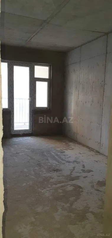 Satılır 4 otaqlı mənzil 155 m²