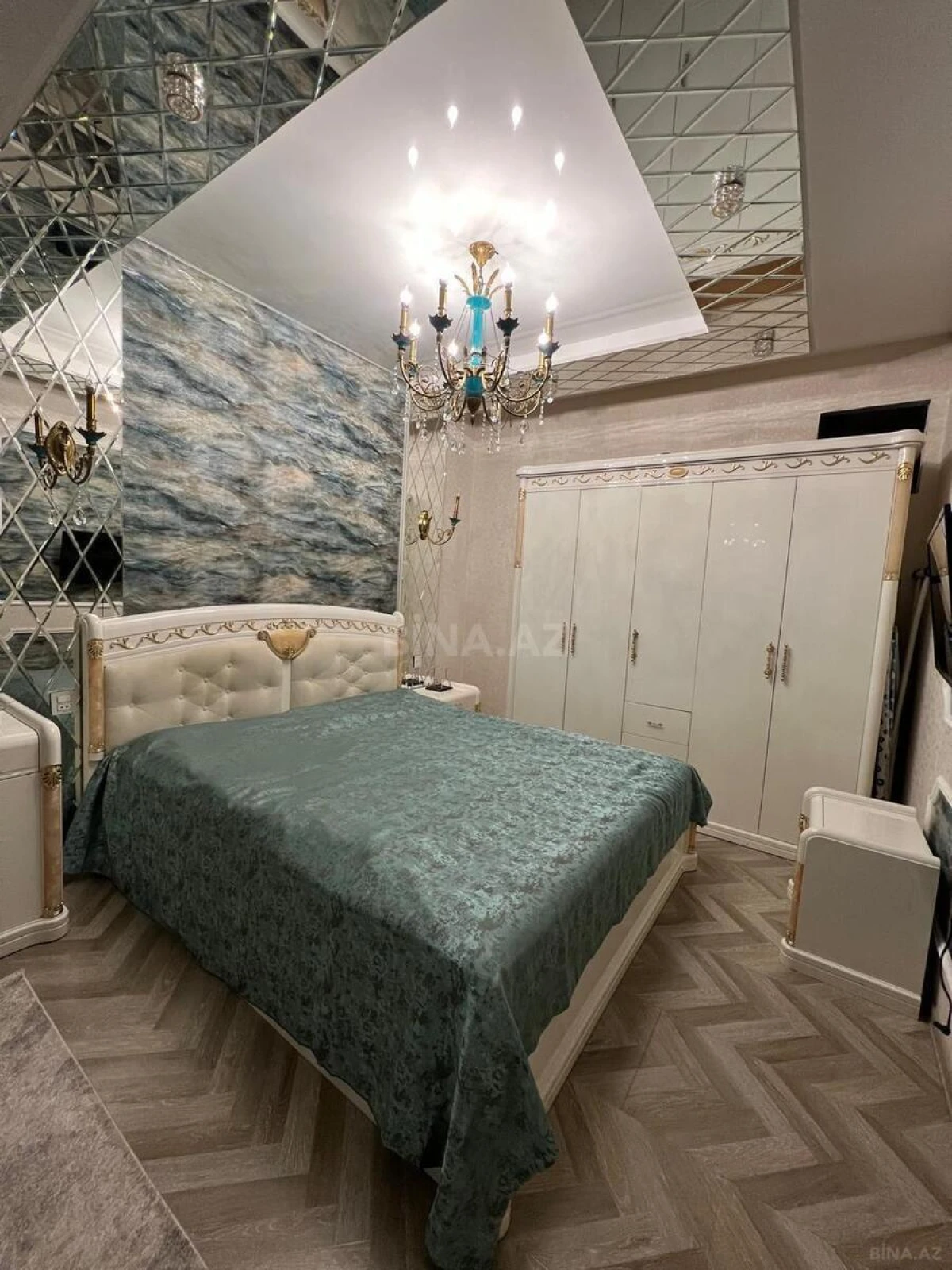 Kirayə verilir 3 otaqlı mənzil 115 m²