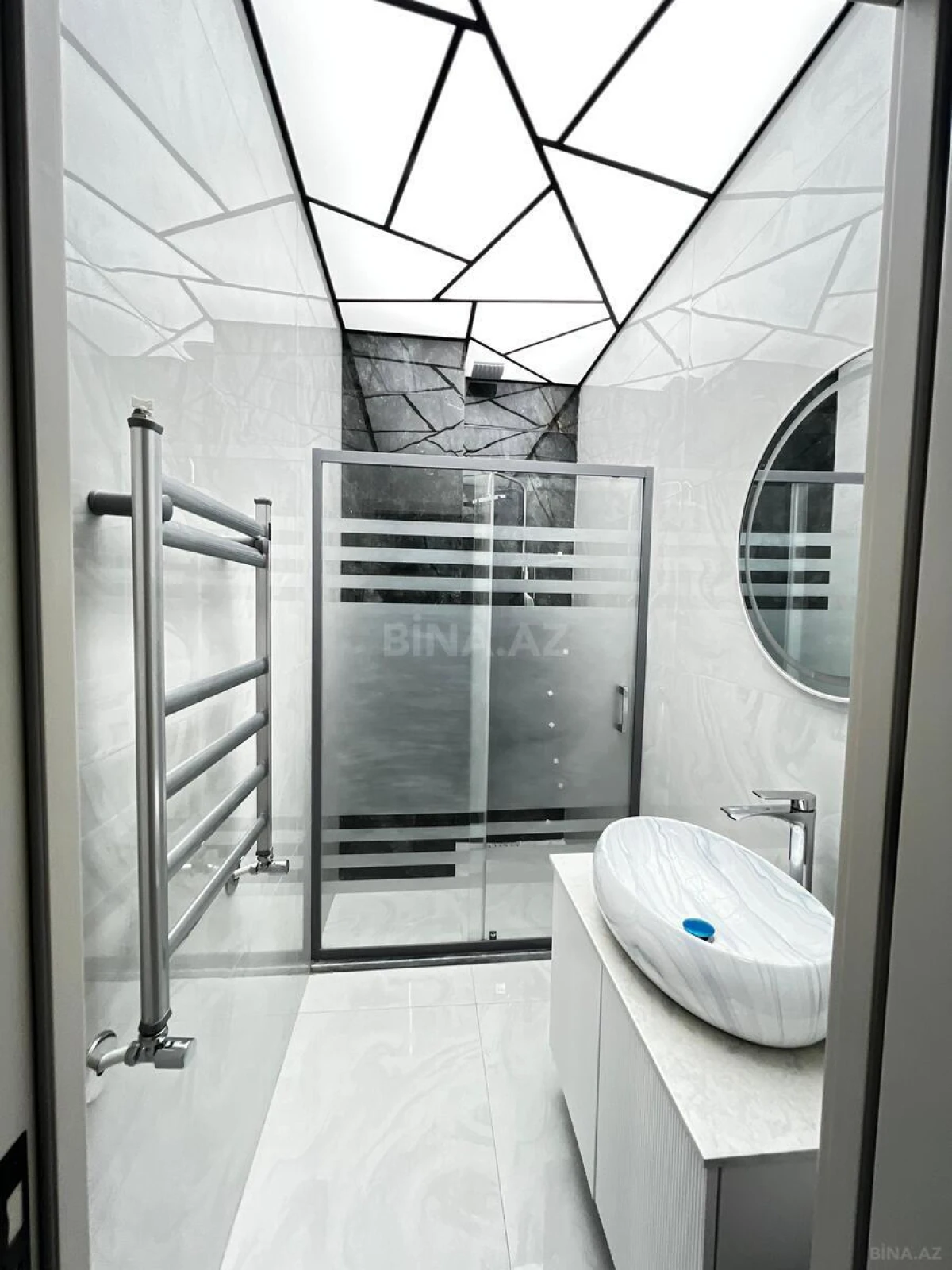 Satılır 3 otaqlı mənzil 86 m²