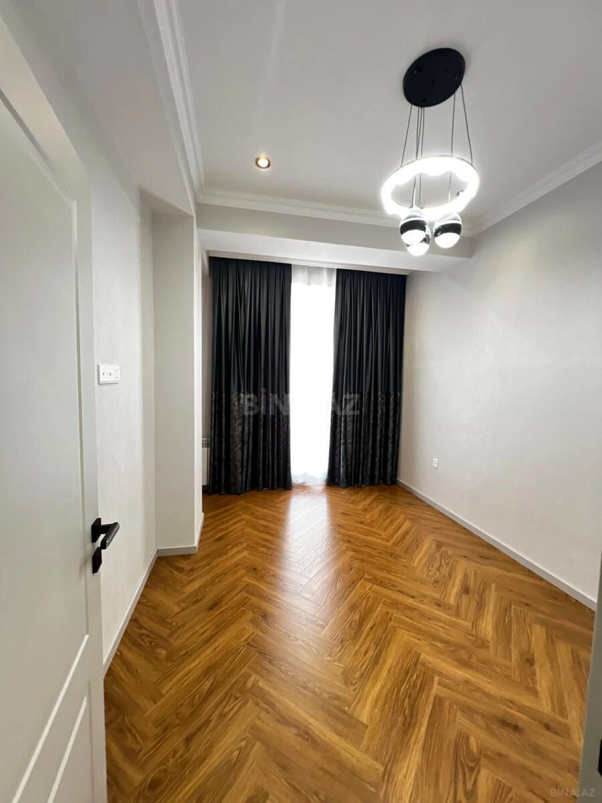 Satılır 3 otaqlı mənzil 86 m²