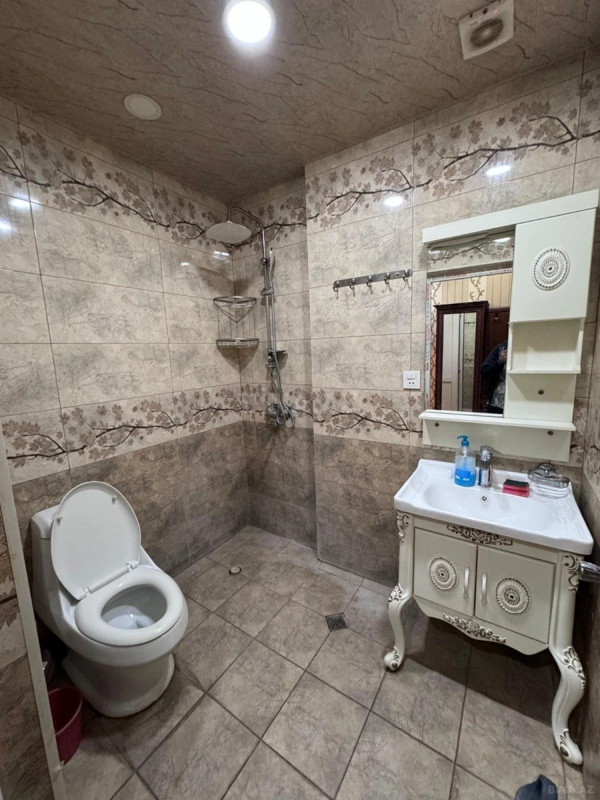 Kirayə verilir 2 otaqlı mənzil 50 m²