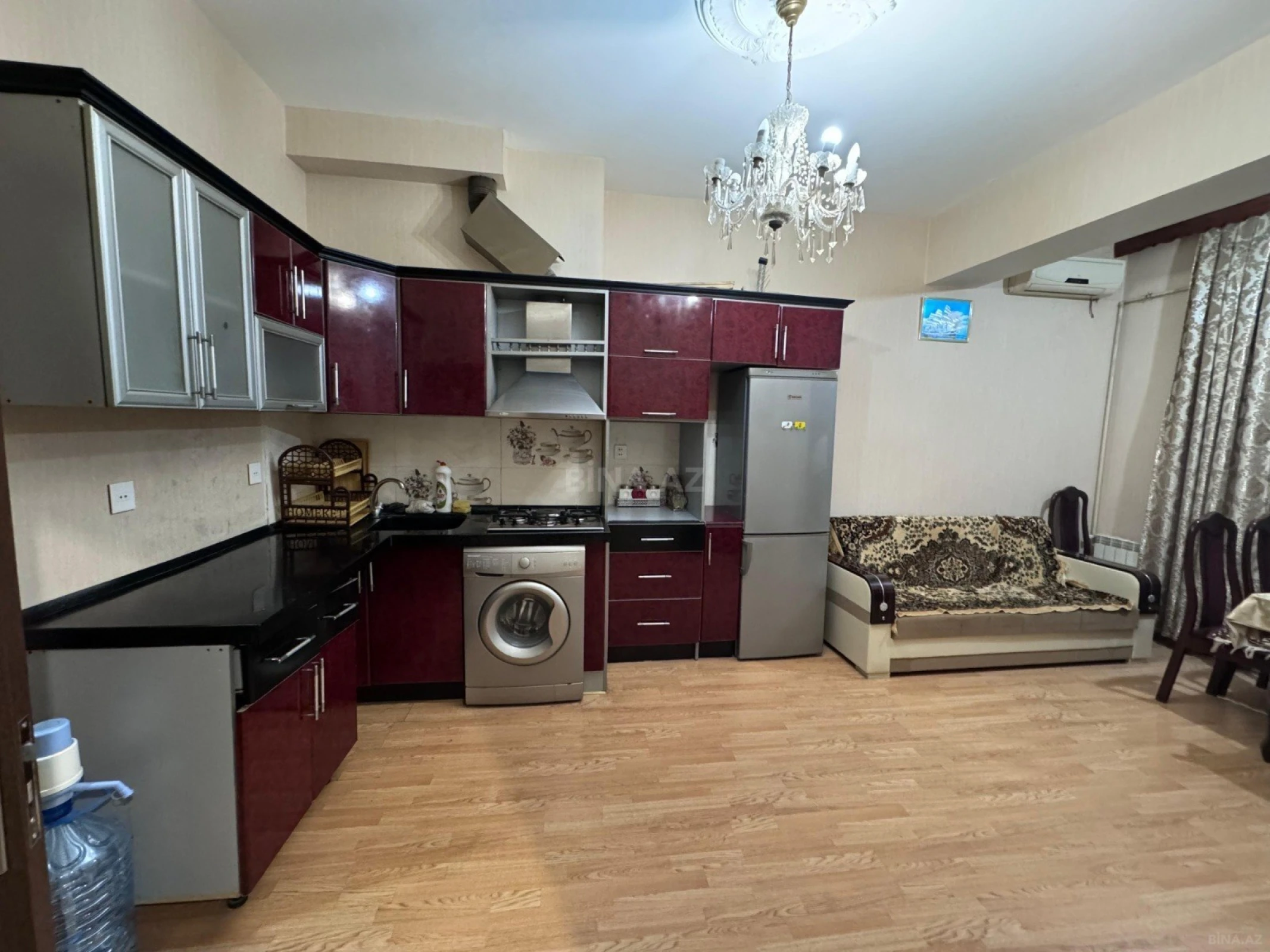 Kirayə verilir 2 otaqlı mənzil 50 m²