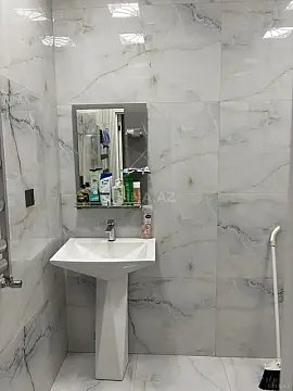 Kirayə verilir 2 otaqlı mənzil 70 m²