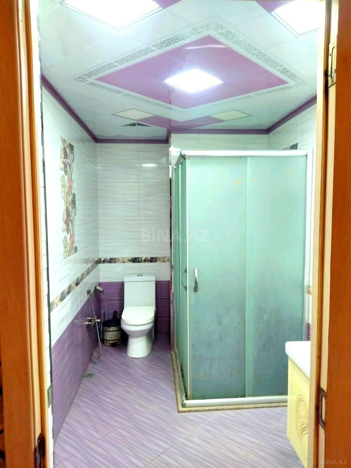 Kirayə verilir 2 otaqlı mənzil 90 m²