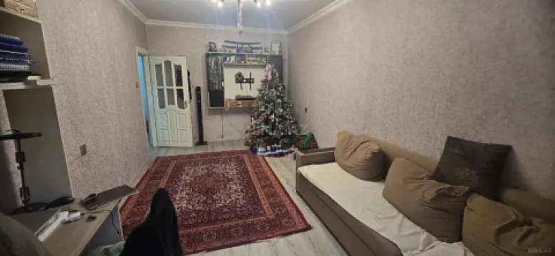 Kirayə verilir 2 otaqlı mənzil 60 m²