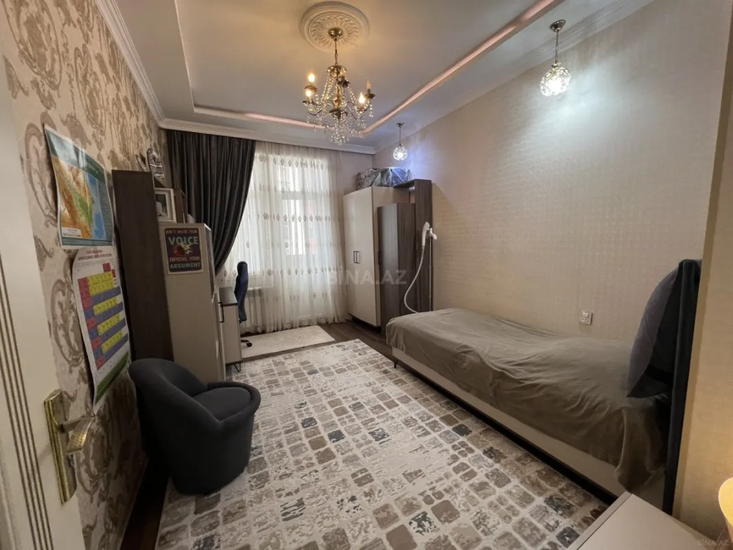 Satılır 3 otaqlı mənzil 108 m²