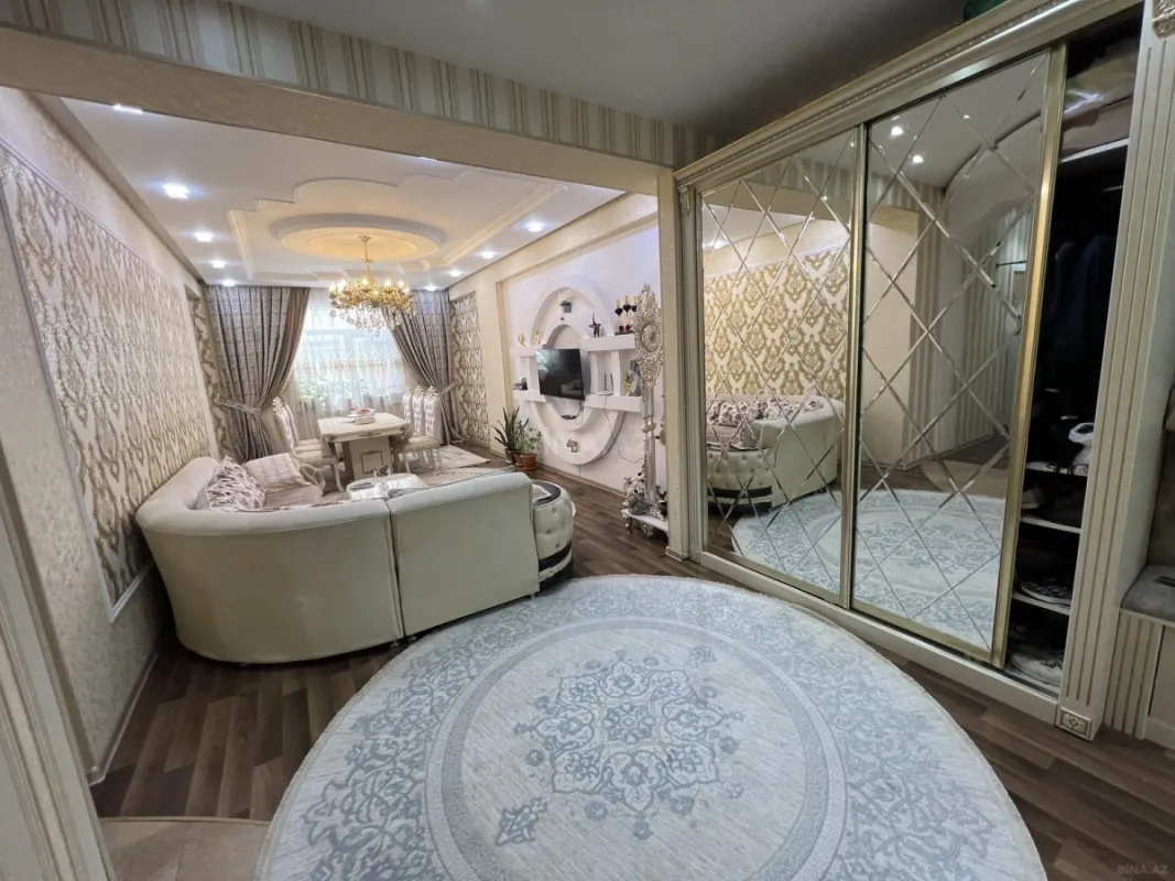 Satılır 3 otaqlı mənzil 108 m²