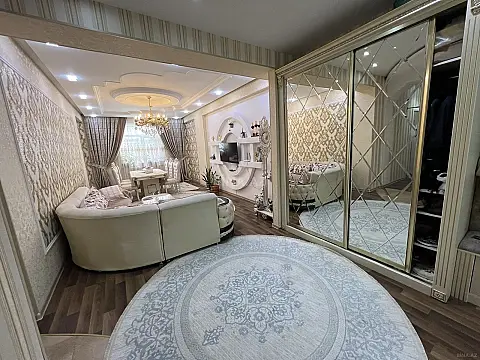 Satılır 3 otaqlı mənzil 108 m²