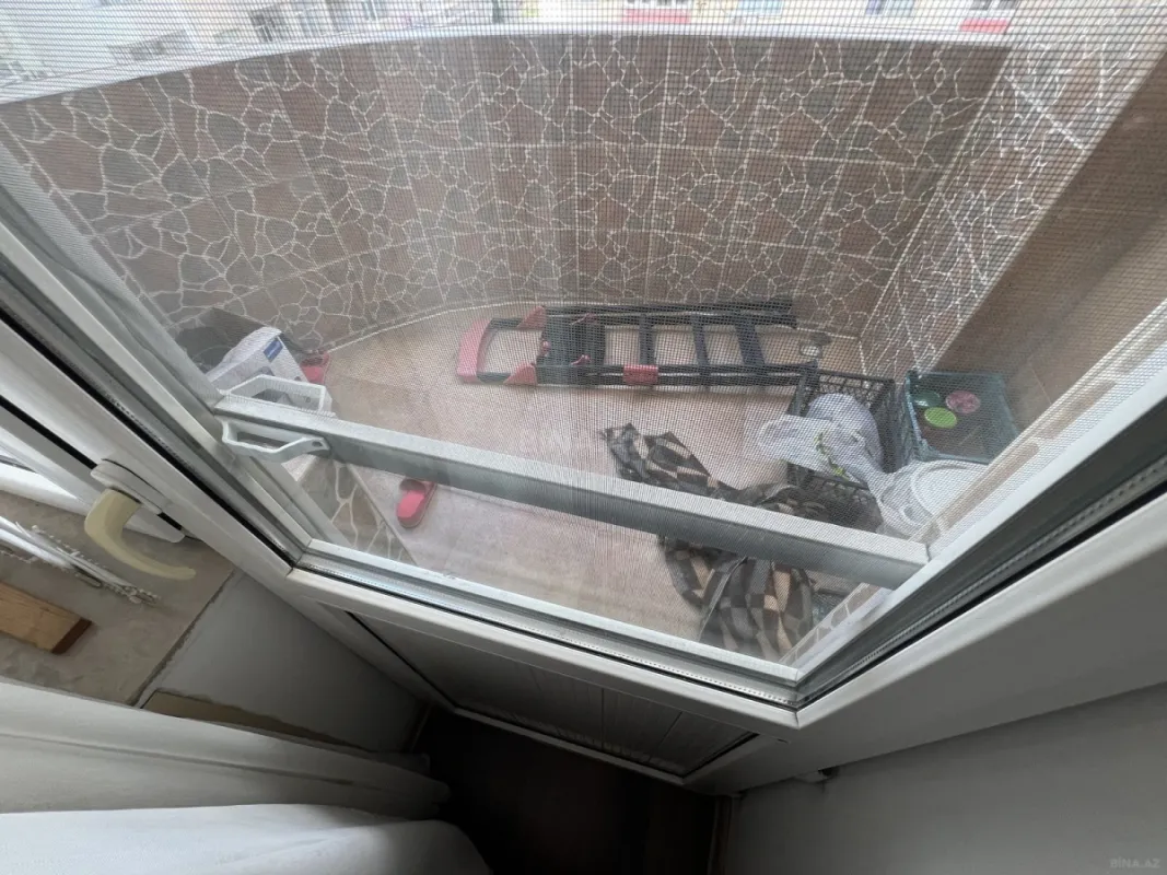 Satılır 3 otaqlı mənzil 108 m²