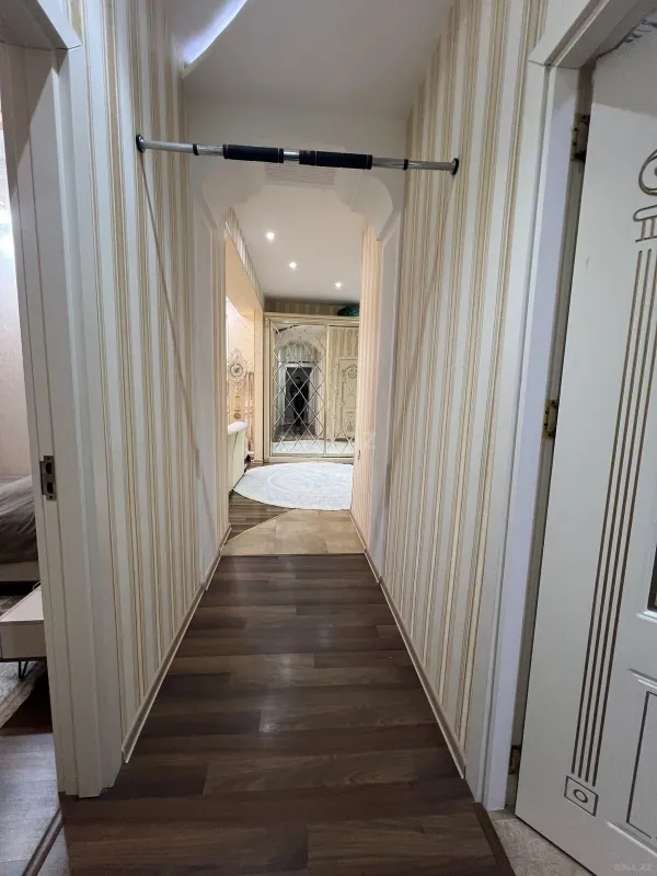 Satılır 3 otaqlı mənzil 108 m²