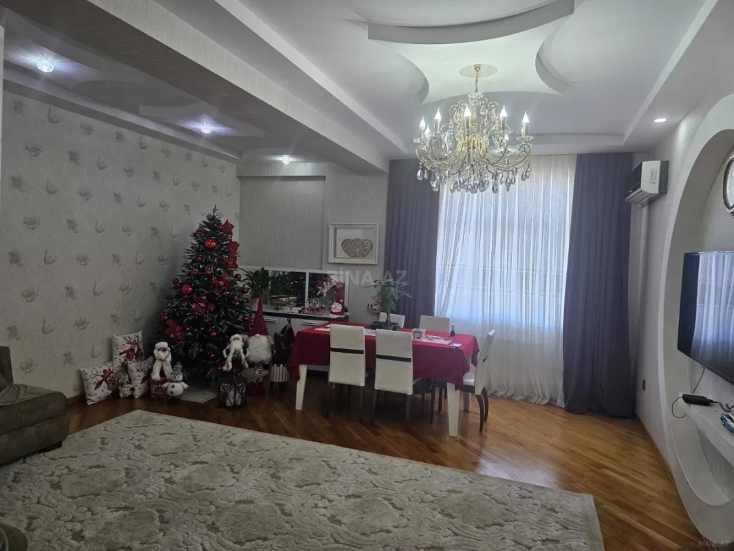 Satılır 3 otaqlı mənzil 134 m²