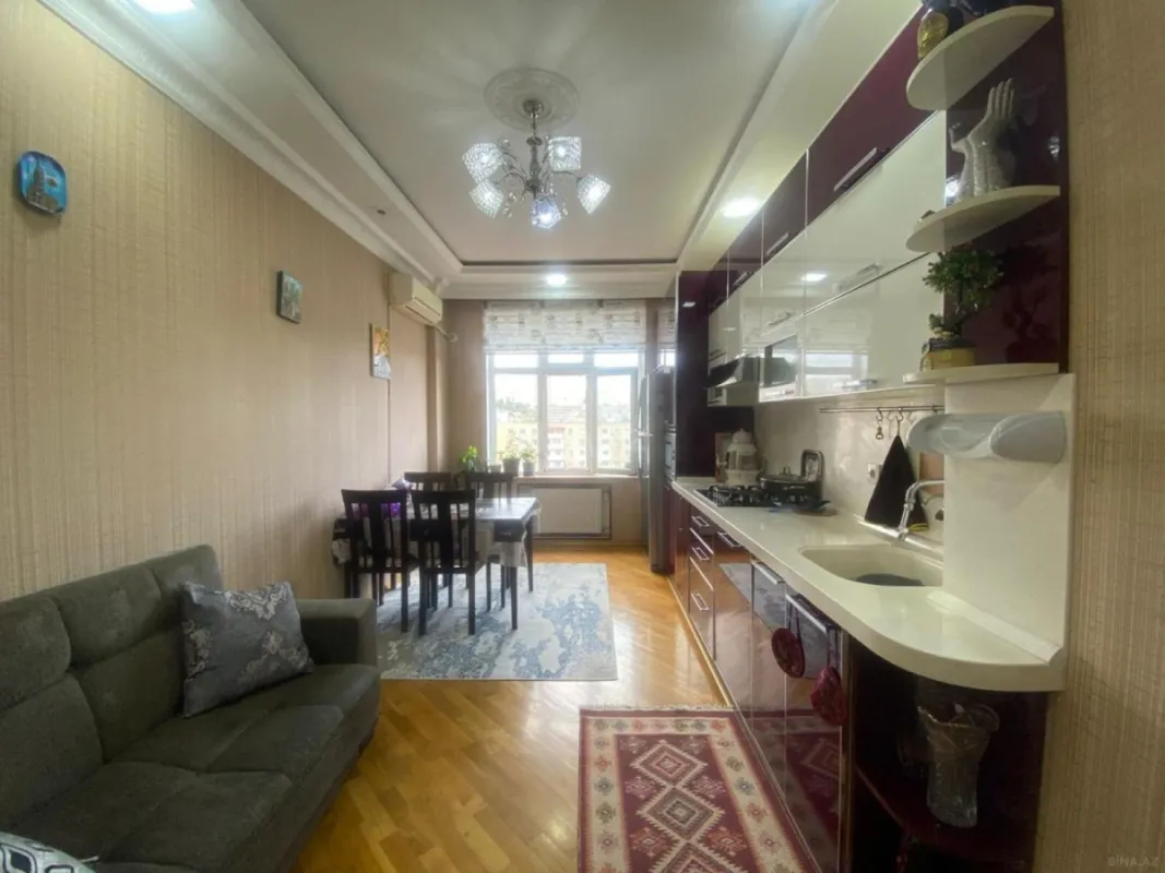 Satılır 3 otaqlı mənzil 147 m²