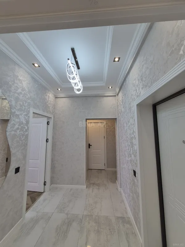 Satılır 2 otaqlı mənzil 66 m²