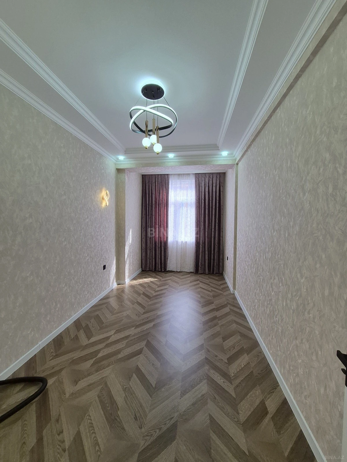 Satılır 2 otaqlı mənzil 66 m²