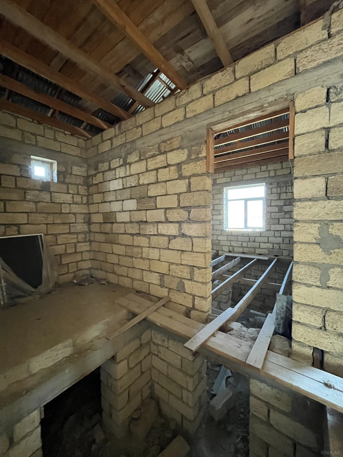 Satılır 3 otaqlı həyət evi 130 m²