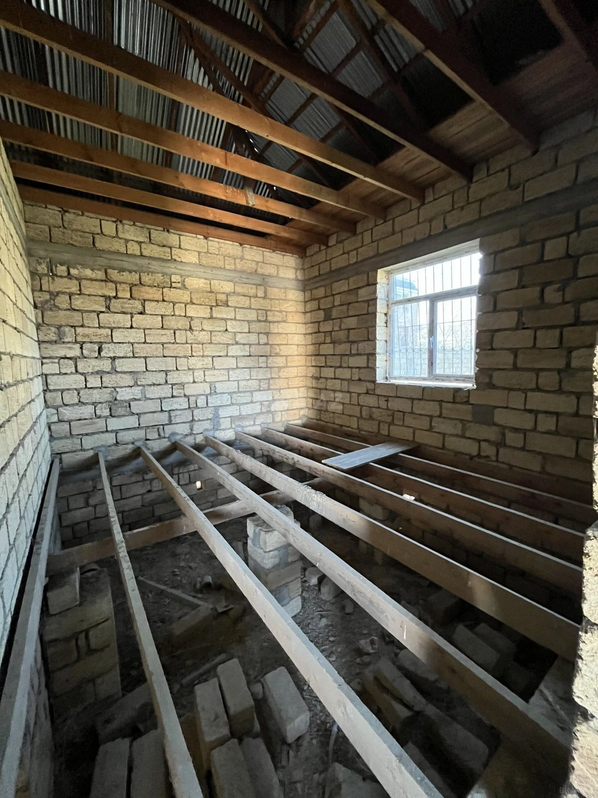 Satılır 3 otaqlı həyət evi 130 m²