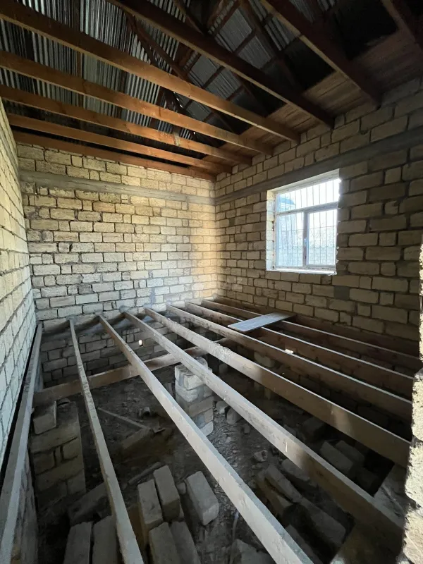 Satılır 3 otaqlı həyət evi 130 m²