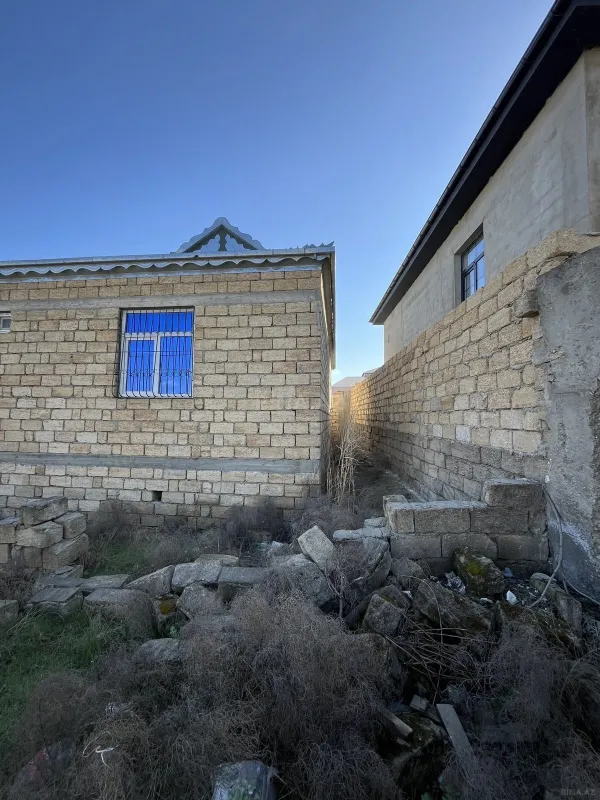 Satılır 3 otaqlı həyət evi 130 m²