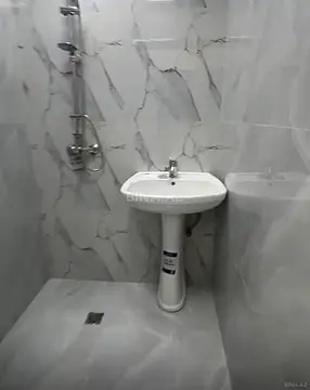 Satılır 2 otaqlı mənzil 68 m²