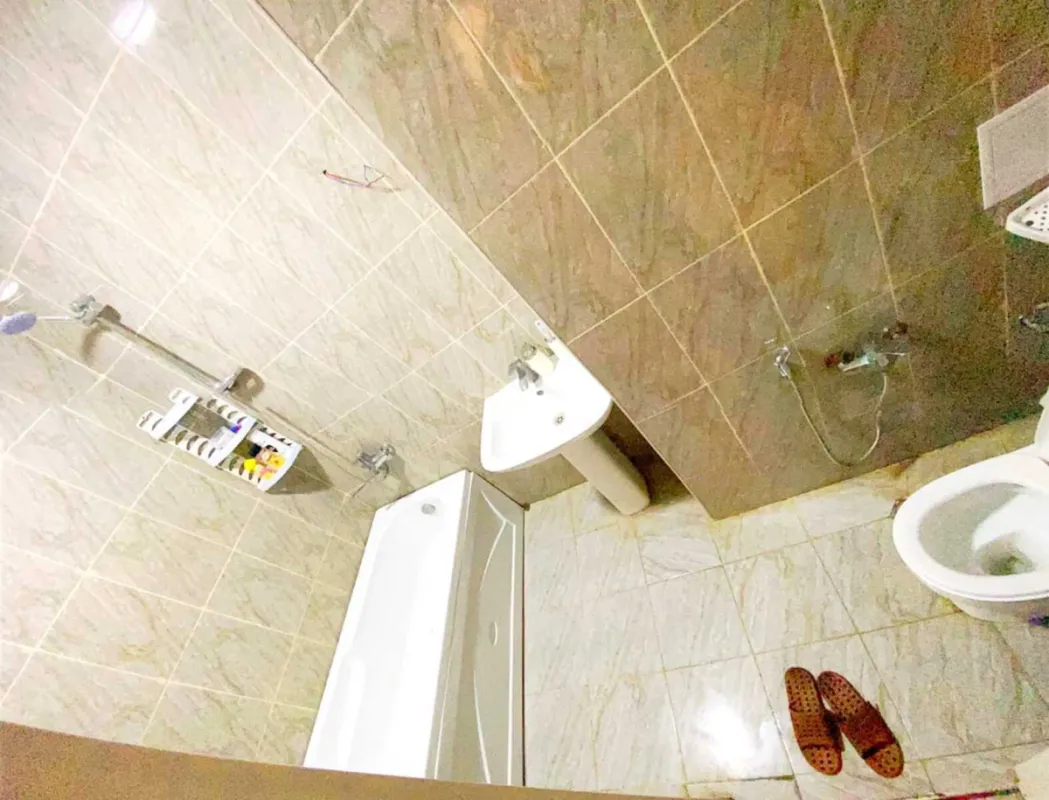 Kirayə verilir 4 otaqlı mənzil 100 m²