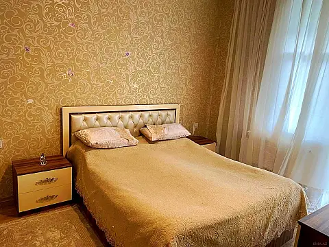 Kirayə verilir 4 otaqlı mənzil 100 m²