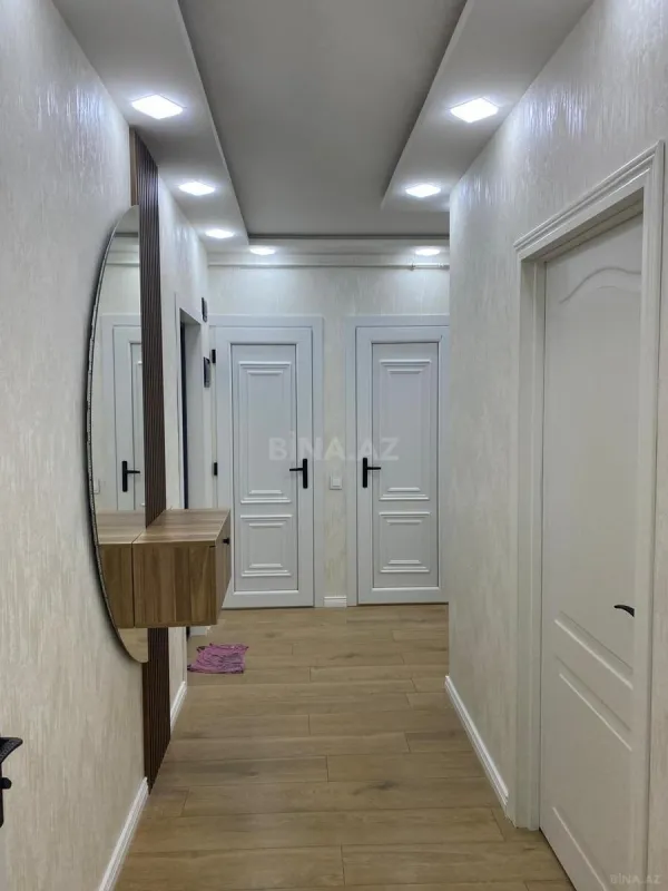 Satılır 2 otaqlı mənzil 60 m²