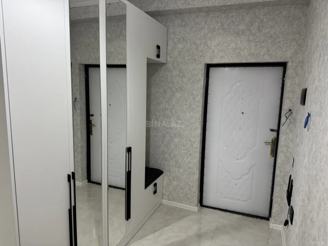 Kirayə verilir 2 otaqlı mənzil 76 m²