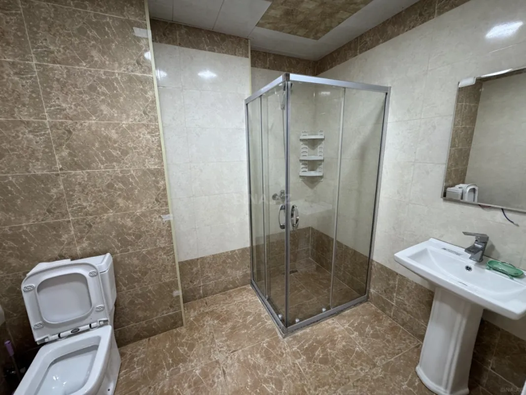 Kirayə verilir 2 otaqlı mənzil 76 m²