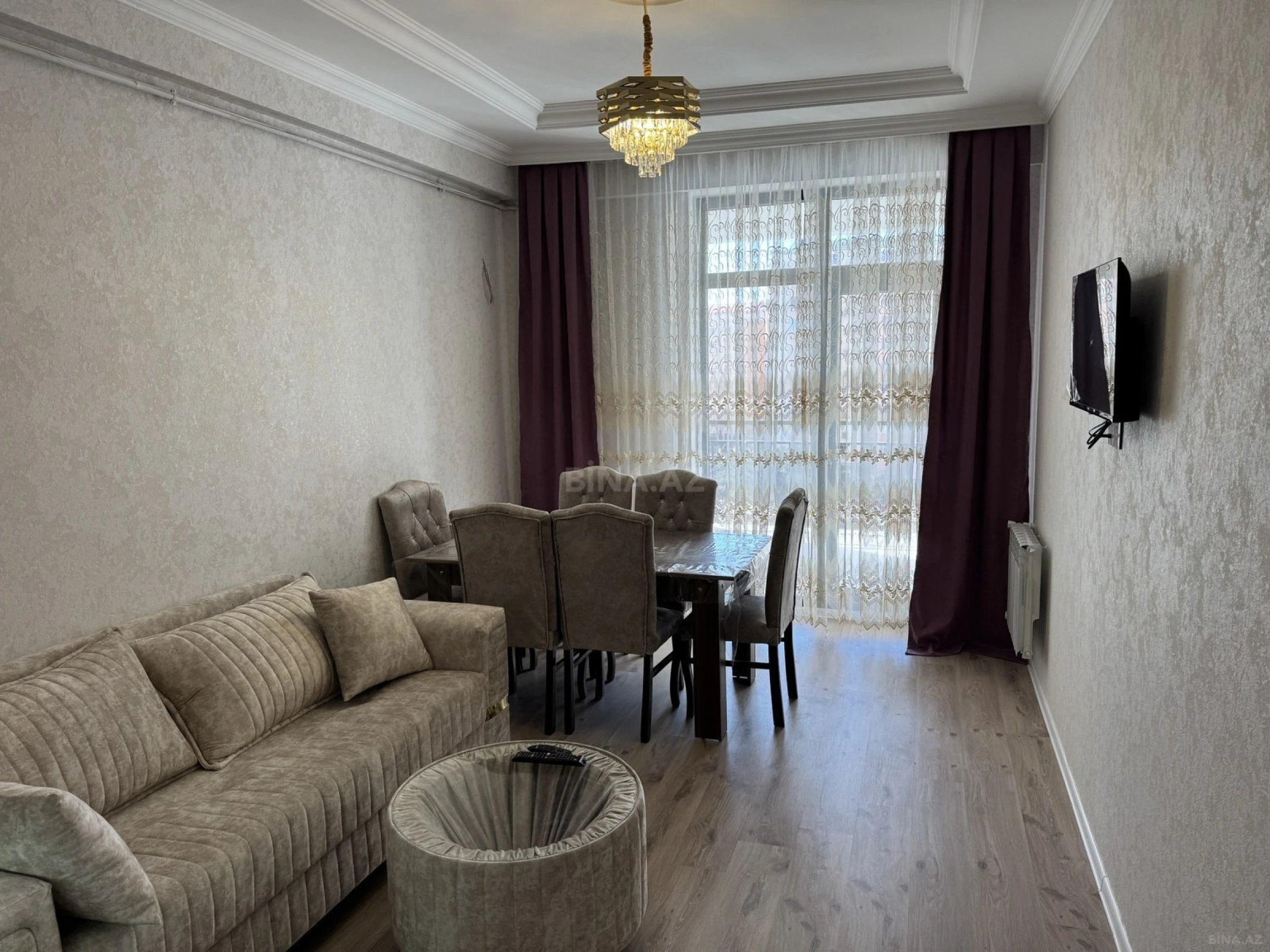 Kirayə verilir 2 otaqlı mənzil 76 m²