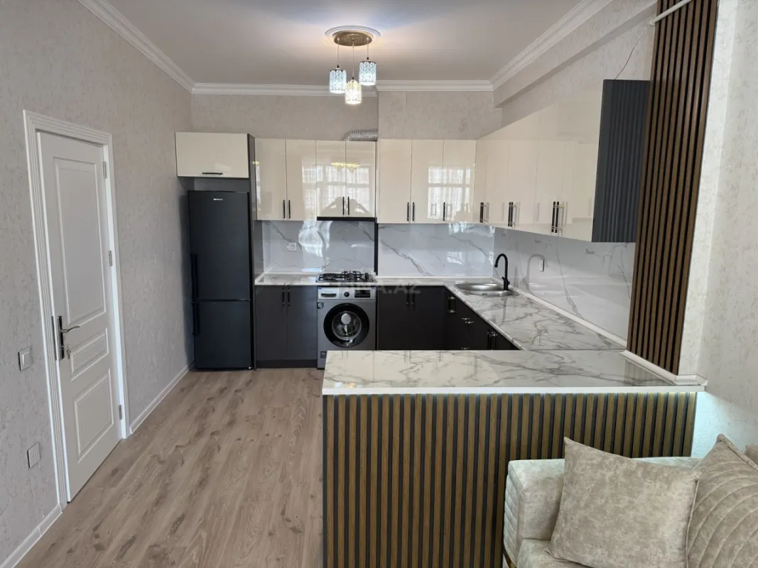 Kirayə verilir 2 otaqlı mənzil 76 m²