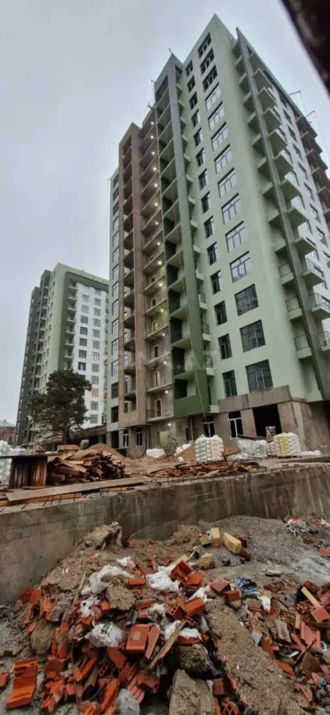 Satılır 2 otaqlı mənzil 69 m²